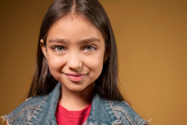 Kostenloses Foto nahaufnahme auf süßem kinderportrait