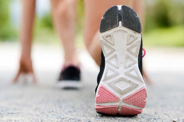 Nahaufnahme des einzigen Turnschuh