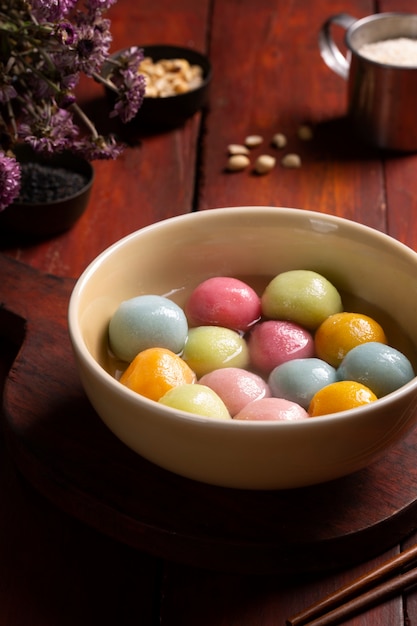 Kostenloses Foto nahaufnahme einer appetitlichen tangyuan-schüssel