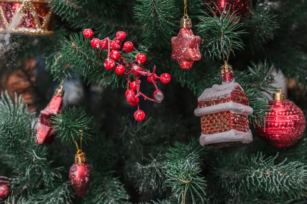 Nahaufnahme von geschmückten Weihnachtsbaum