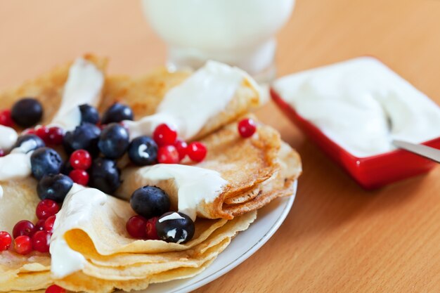 Nahaufnahme von köstlichen süßen Pfannkuchen