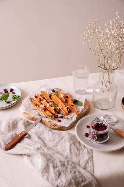 Nahaufnahme von Snacks aus Süßkartoffeln
