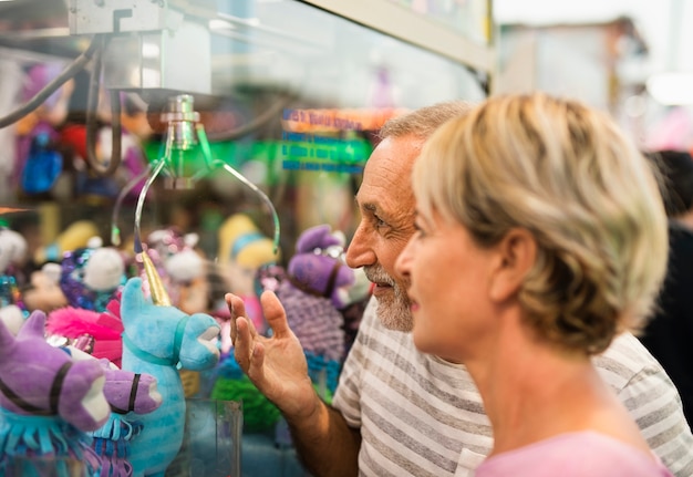 Kostenloses Foto nahaufnahmepaare, die spaß zusammen haben