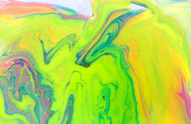 Neongrünes abstraktes muster. nachahmung der flüssigen marmorstruktur.