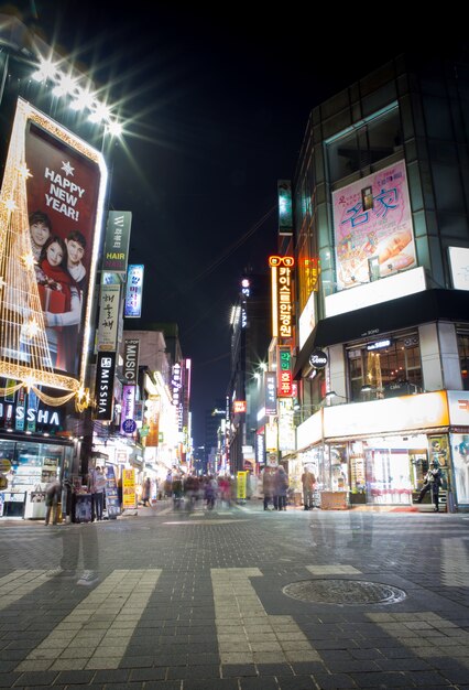 NUMDAEMUN MARKT - 5. Januar: Einkaufen Menschen bei Namdaemun Mark