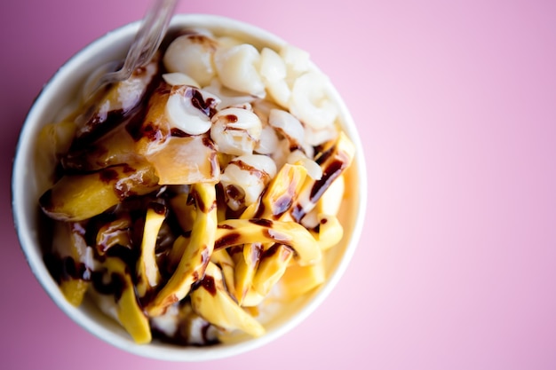 Obstsalat mit eis | Kostenlose Foto