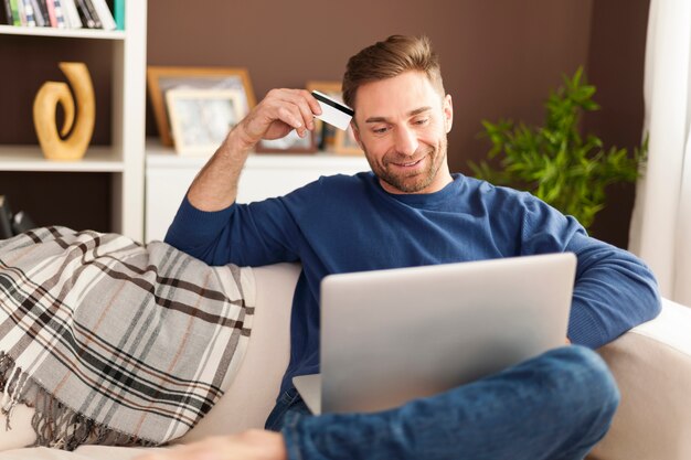 Online kaufen ist schneller und einfacher