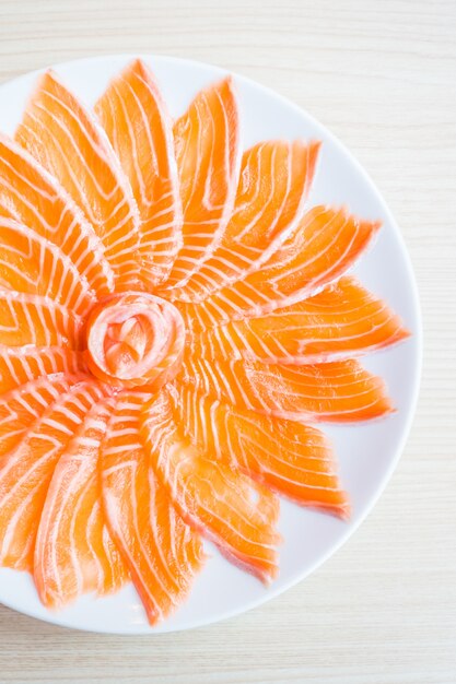 Orange Thunfisch Gourmet roh Gericht