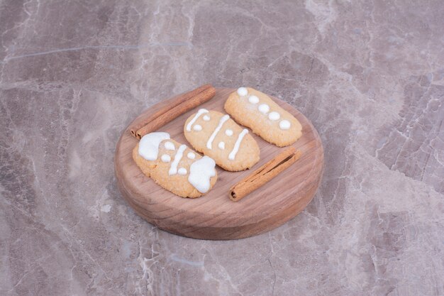 Ovale Lebkuchen mit Zimtgeschmack