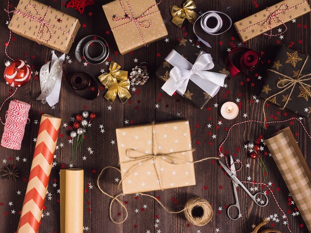 Paketweihnachtsgeschenkkastenweihnachtsverpackungs-Packpapier des neuen Jahres,