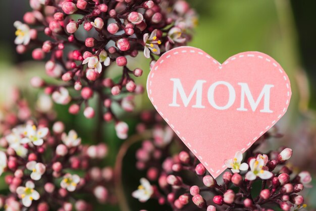 Papier Herz und Blumen für Muttertag