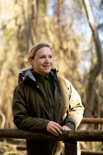 Parkwächter im Wald hautnah