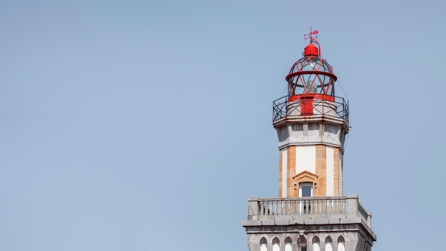 Kostenloses Foto pasaia-leuchtturm mit kopienraum