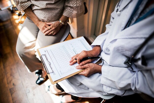 Patient trifft einen Doktor