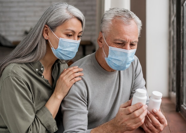 Patienten, die die medizinische Behandlung überprüfen