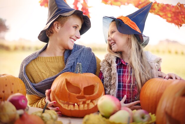 Perfekter Tag mit meinem kleinen blonden Mädchen