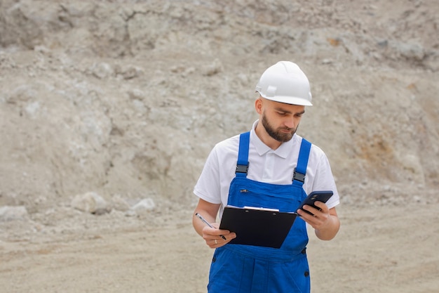 Person, die im Baugewerbe tätig ist