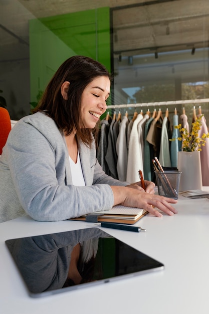 Personal Shopper bei der Büroarbeit