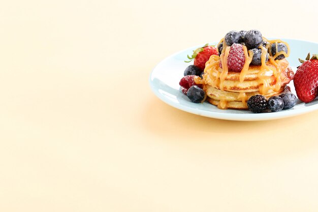 Pfannkuchen Dessert auf einem Tisch