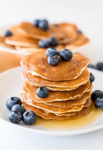 Kostenloses Foto pfannkuchen mit heidelbeere