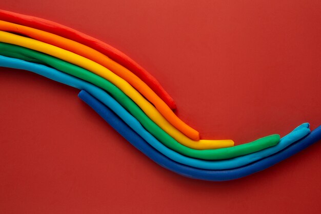 Playdough-Kunst mit Regenbogen-Draufsicht