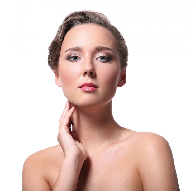 Porträt der schönen nackten Frau für Hautpflegekonzept