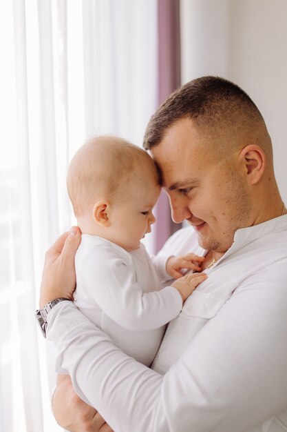 Porträt einer jungen Familie