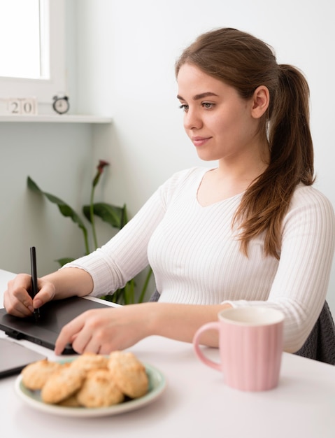 Porträt freiberufliche Frau arbeiten