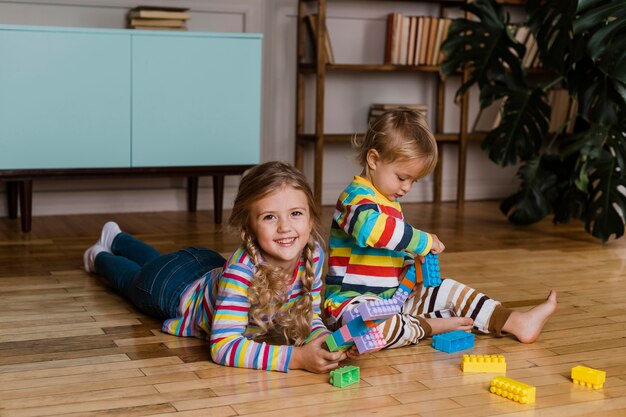 Porträt Kinder spielen