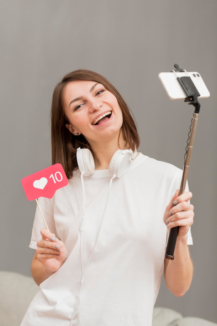 Kostenlose Foto porträt von bloggerfilmen für persönliches blog