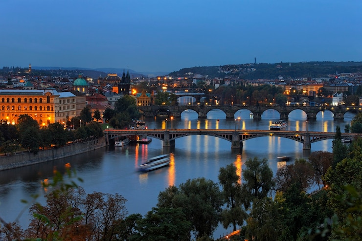 Kostenlose Foto prag in der nacht