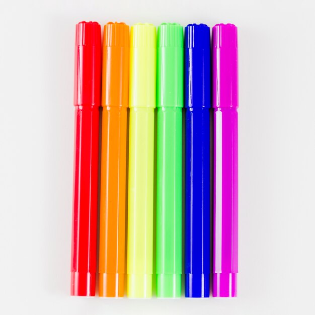 Pride Flagge mit bunten Filzstift