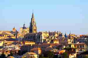 Kostenloses Foto primaten kathedrale der heiligen maria in toledo, spanien