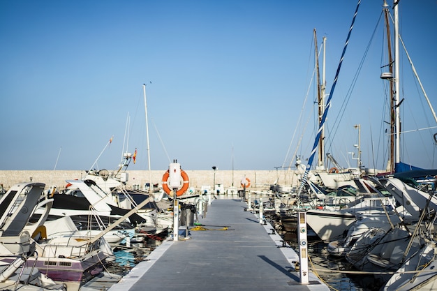 private Yachten im Hafen