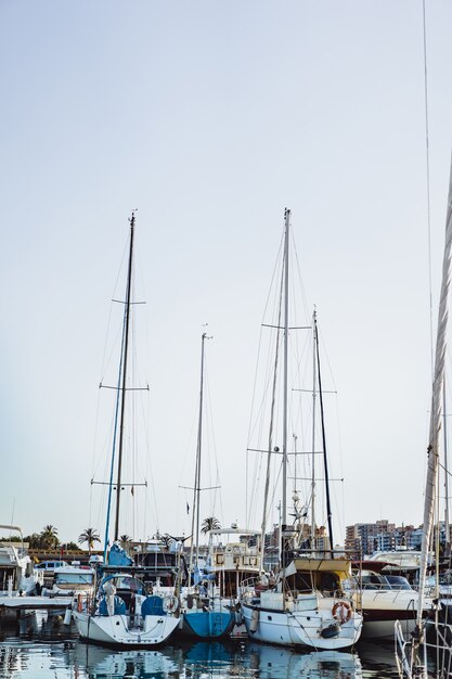 private Yachten im Hafen