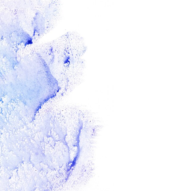 Purpurrotes Aquarell auf weißem Hintergrund