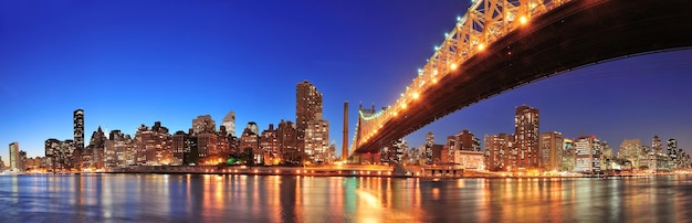 Queensboro Bridge und Manhattan