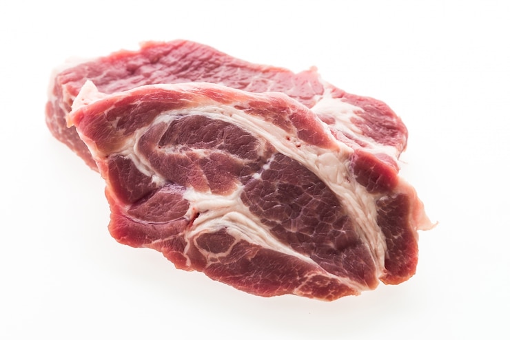 Kostenlose Foto raw schweinefleisch isoliert