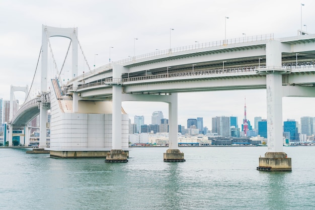 Regenbogenbrücke in Odaiba, Tokio