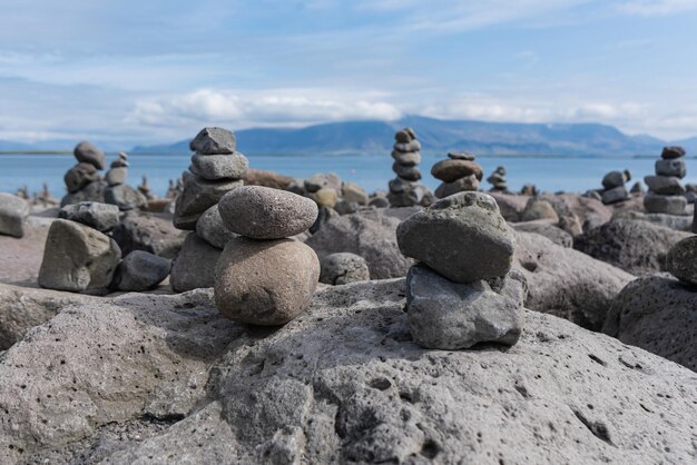 Kostenloses Foto reykjavik, island, 13. juni 2023: künstlerische felsen