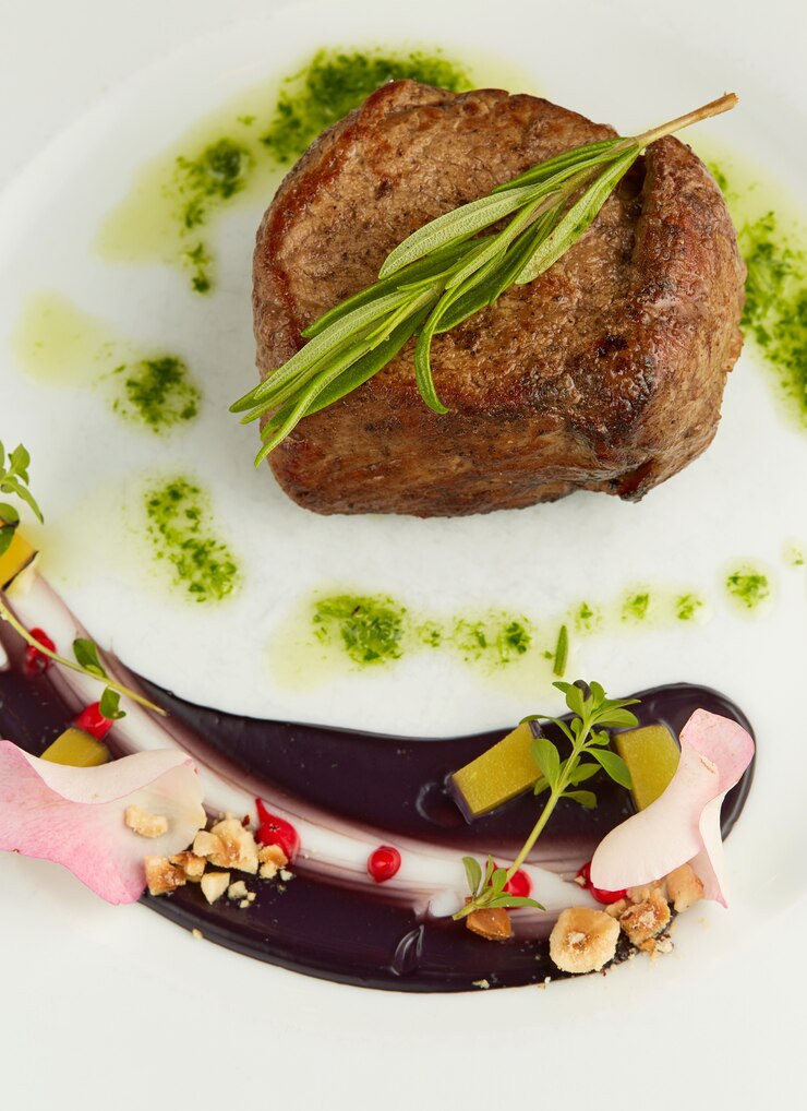 Kostenlose Foto rindersteak mit blatt