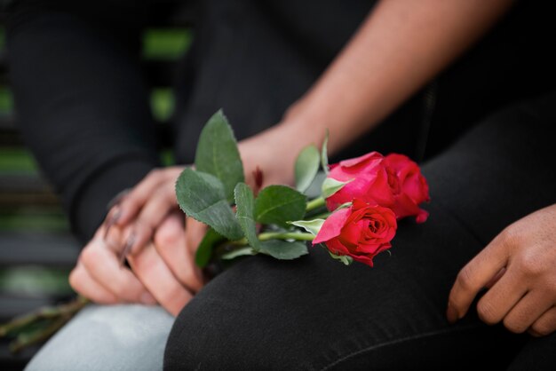 Romantische Menschen, die am Valentinstag Zeit miteinander verbringen