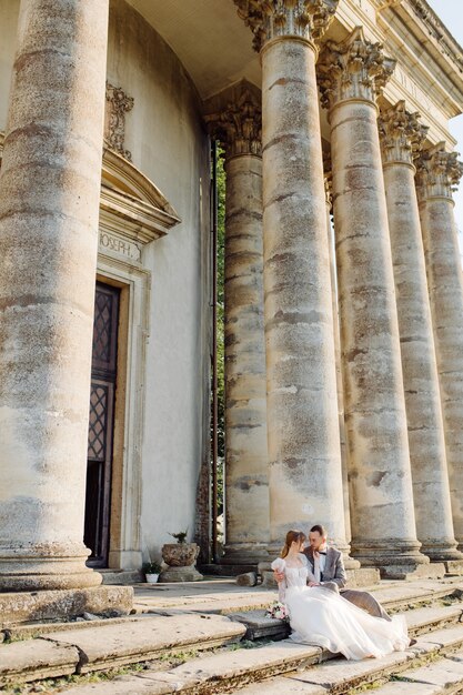 Romantisches Hochzeitspaar in der Liebe