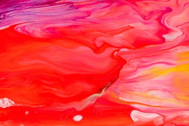 Roter flüssiger Marmorhintergrund DIY ästhetische fließende Textur experimentelle Kunst