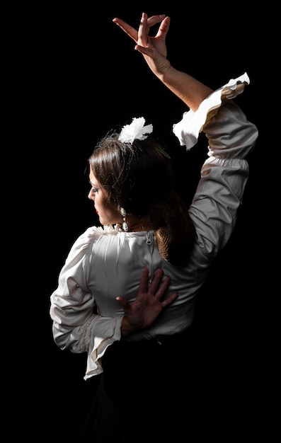Rückansicht Flamenca mit einem Arm