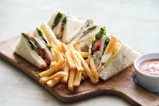 Sandwiches mit Pommes Frites