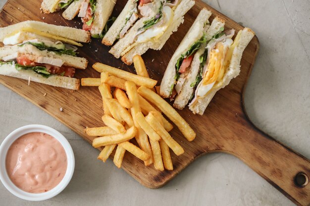 Sandwiches mit Pommes Frites