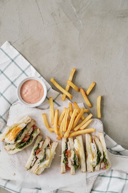 Sandwiches mit Pommes Frites