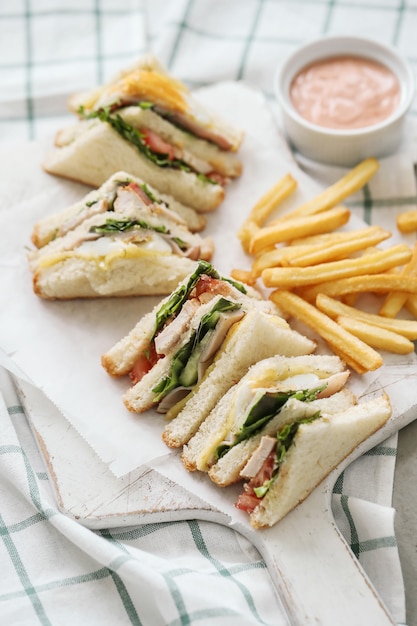 Sandwiches mit Pommes Frites