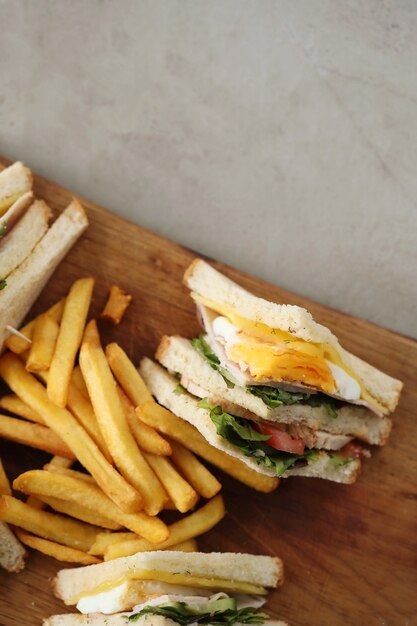 Sandwiches mit Pommes Frites